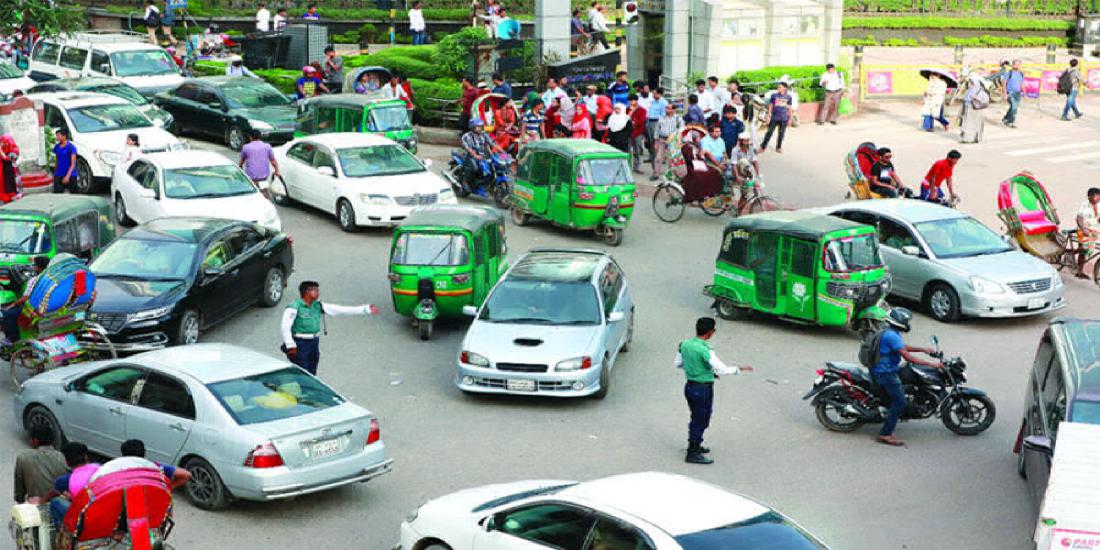 ট্রাফিক সপ্তাহে সড়কে শৃঙ্খলা ফিরলো কতটা?