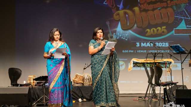 ছবি: উপস্থাপনা করছেস শ্রাবন্তী আশরাফী এবং অরুনিতা মজুমদার।