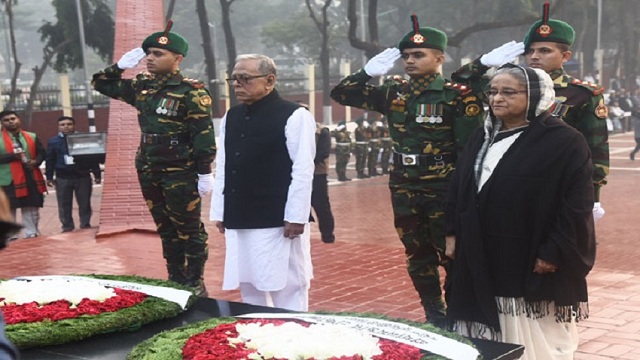 শহীদ বুদ্ধিজীবীদের প্রতি শ্রদ্ধা জানালেন রাষ্ট্রপতি ও প্রধানমন্ত্রী